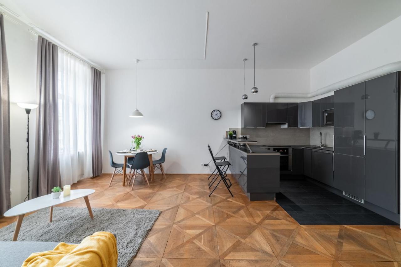 Apartament Exclusive Near Kafka's Head